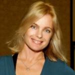 Erika Eleniak