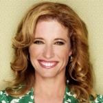 Nancy Travis