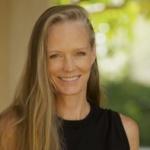 Suzy Amis