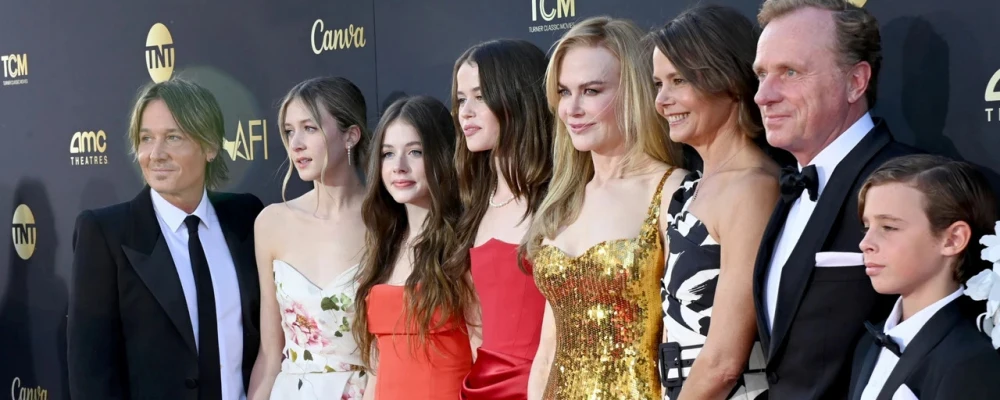 Las hijas de Nicole Kidman debutan en la alfombra roja en homenaje a su madre