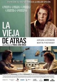 La vieja de atrás