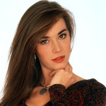 Eva Pope