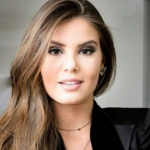 Camila Queiroz