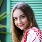Mavournee Hazel