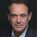 Jon Lindstrom