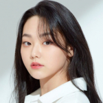Kang Mi-na