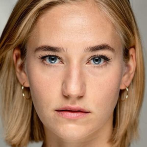 Maria Cordsen, Ashley en La agente encubierta