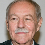 Eduardo Mendoza