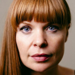 Suzanne Toase