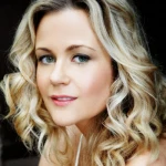 Rachael Carpani