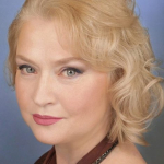 Olena Khyzhna