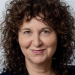 Denize Karabuda