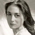 Ellie Lambeti