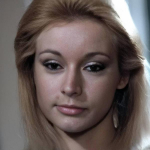 Karin Well