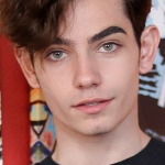 Eli Bennet