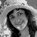 Violet Schram