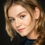Bella DeLong