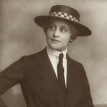 Carola Toelle