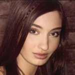 Lara Theodos