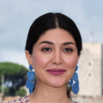 Niousha Akhshi