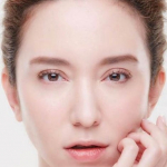 Claudia Chakrabandhu Na Ayudya