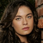 Alexa Davalos