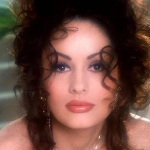 Leslie Glass