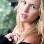 Sharon Hinnendael