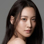 Claudia Kim