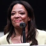 Luna Lauren Velez