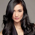 Atiqah Hasiholan