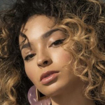 Ella Eyre