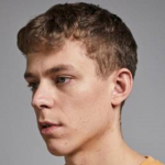 Steinar Klouman Hallert
