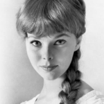 Anne Helm