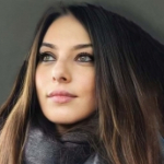 Ana Esther Alborg