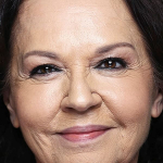 Fatma Karanfil
