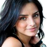 Aislinn Derbez