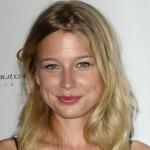 Ellen Woglom
