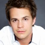 Johnny Simmons