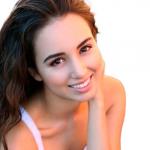 Lourdes Narro