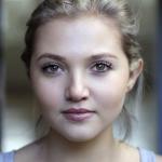 Mia McKenna-Bruce