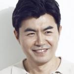 Myoungwoo Lee