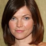 Nicole De Boer