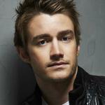 Robert Buckley