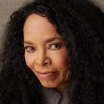 Tina Andrews
