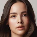 Urassaya Sperbund