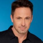 William deVry