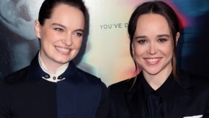 Ellen Page y su esposa  celebran el  Orgullo Gay con una foto en topless