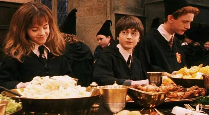 'Harry Potter': ex-alumnos de Hogwarts se reúnen por Navidad