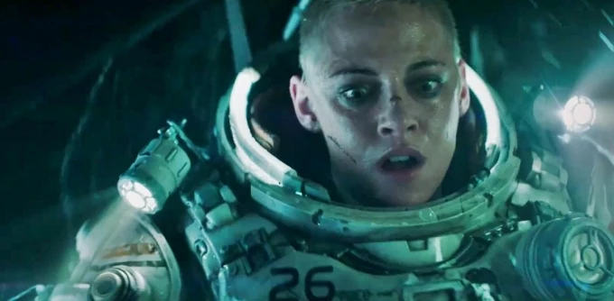 'Underwater': tráiler final de la odisea submarina de Kristen Stewart